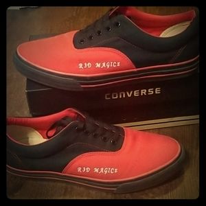 Customized Converse (R3D MAGICZ)